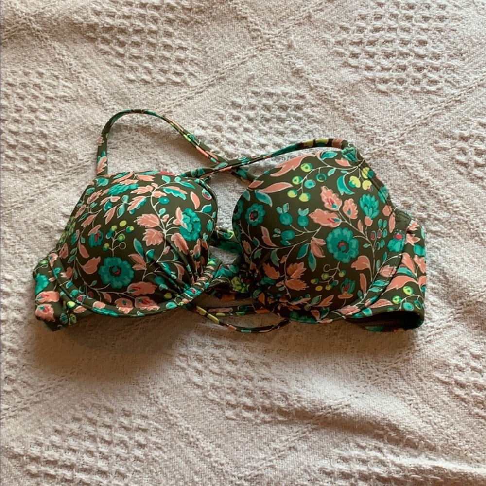 Bikini top